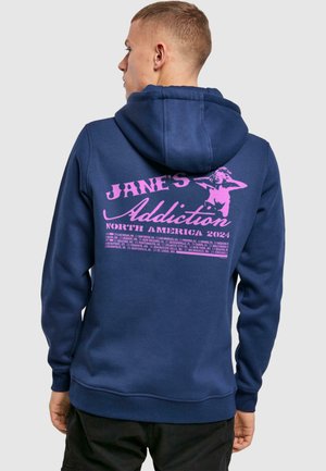 Navyblauer Hoodie mit einem pinkfarbenen Grafikdesign auf dem Rücken, das Text und eine Illustration zeigt. Aus weichem Material gefertigt, mit einer Kängurutasche und einer Kapuze.