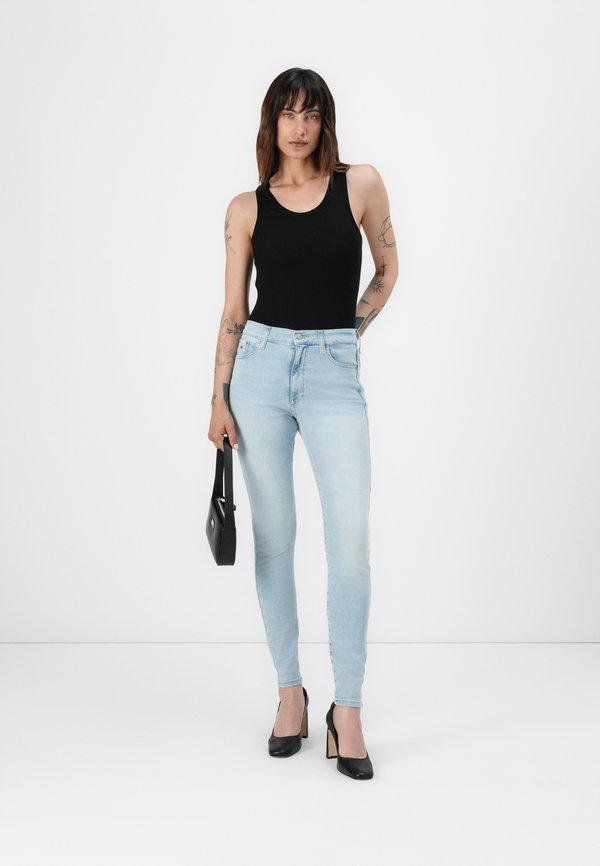 SYLVIA  - Jeans Skinny Fit - denim ultra light4