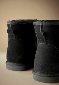 Next REGULAR FIT - SIGNATURE - Snowboot/Winterstiefel - black