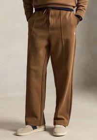 Δεν επιλέχθηκε, luggage brown/c1730