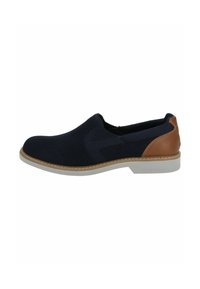 Scarpa slip-on in rete blu con dettagli in pelle marrone, suola bianca e finiture cucite. Design a profilo basso per una facile vestibilità.