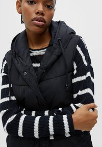 PULL&BEAR Kamizelka