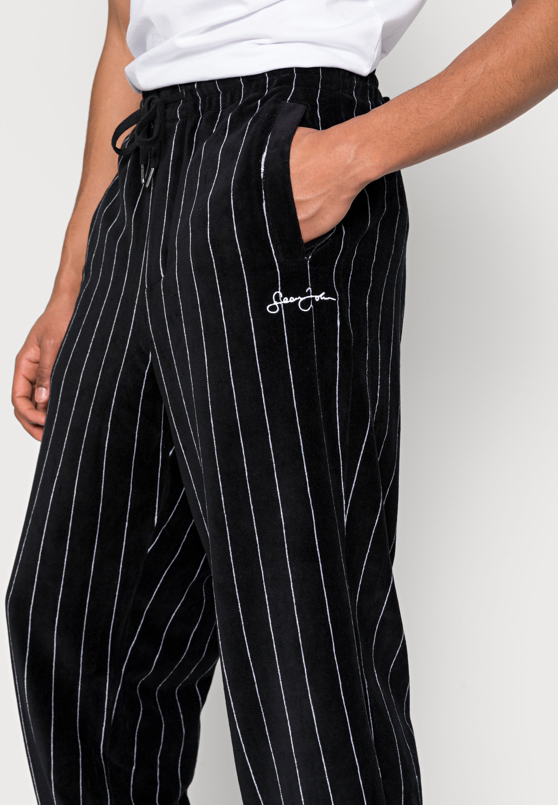 Sean John SCRIPT LOGO PINSTRIPE 