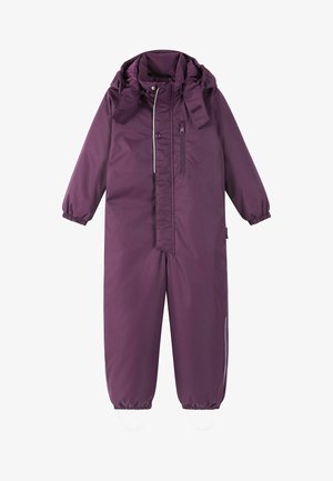 Tuta impermeabile viola a pezzo unico con cappuccio, polsini elasticizzati, zip frontale e dettagli riflettenti. Progettato per garantire calore e facilità di movimento.