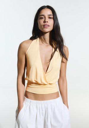 Bershka CROSSOVER RUCHED CUMMERBUND - Top - yellow