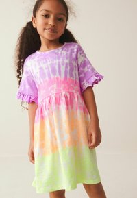 Next SHORT SLEEVE  REGULAR FIT - Haljina od žerseja - pink purple yellow bright tie dye