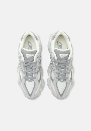 New Balance 9060 Angora Reflection — foto 4