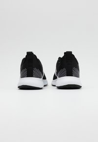 adidas Performance FLUIDSTREET - Sapatilha de treino - core black/footwear white