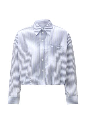 Cămașă albă scurtă cu nasturi, cu dungi verticale albastre, mâneci lungi, guler, buzunar la piept și manșete cu nasturi.