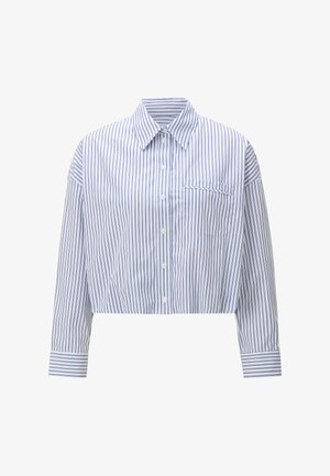 Cămașă albă scurtă cu nasturi, cu dungi verticale albastre, mâneci lungi, guler, buzunar la piept și manșete cu nasturi.