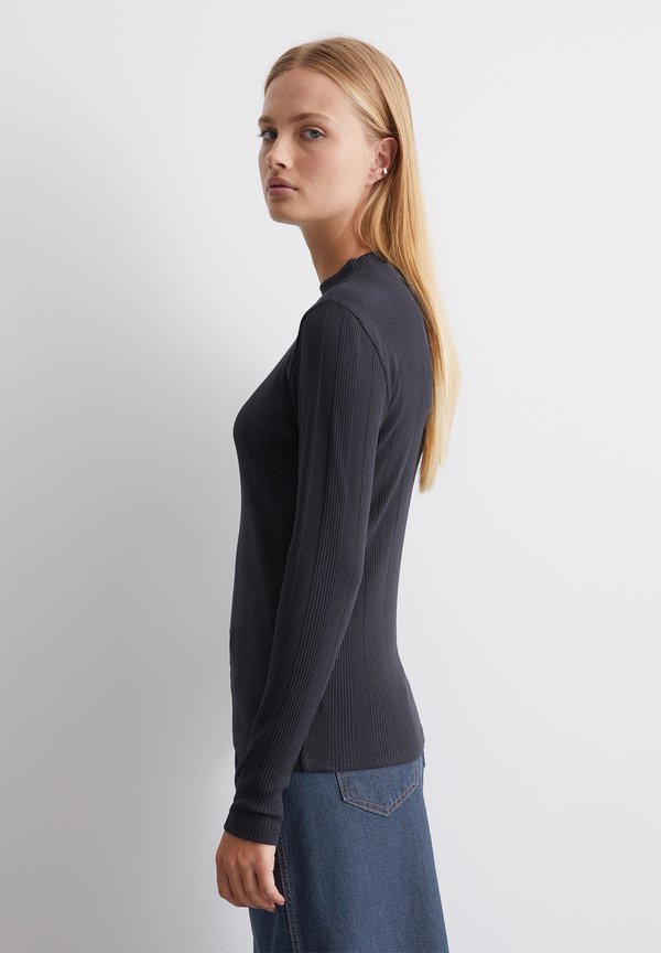IRREGULAR - Long sleeved top4
