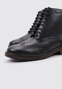 Sandra Fontán LITAS - Botines con cordones - black