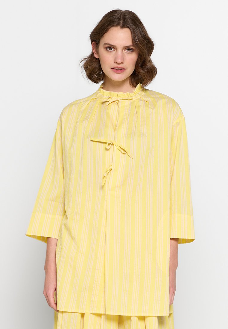 ASPESI Blouse geel