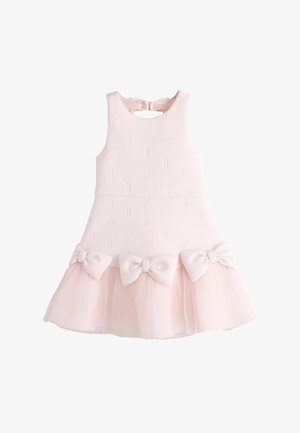 Varrukateta heleroosa beebitüdruku kleit reljeefsete tähtedega, kolm suurt vibu vöökohal ja tuuletüllist seelikukate.