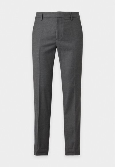 Pantalon sur mesure gris foncé pour homme avec passants de ceinture et coupe droite slim, présenté sur fond blanc.