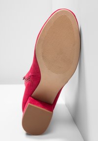 Head over Heels by Dune Korte laarzen - red