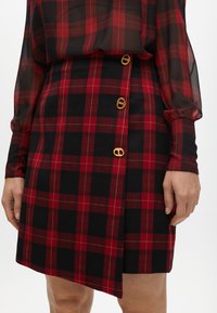 Suknja A kroja - deep red