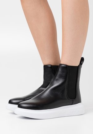 Love Moschino Platform ankle boots - black