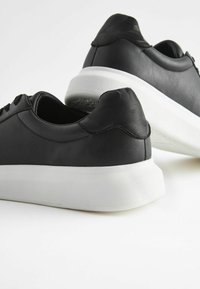 Next EDIT CHUNKY - Tossud - black