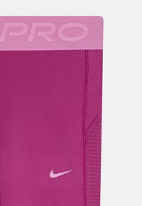Nike Performance NIKE PRO TF SPORT PACK - Tajice - hot fuchsia/black/beyond pink
