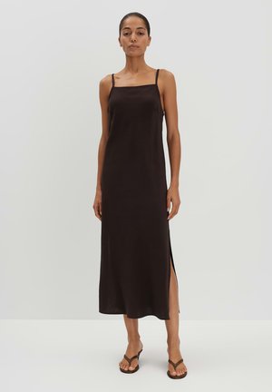 someday. QUALEZA - Jurk - dark espresso