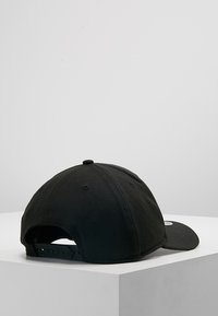 New Era KAPPE CHICAGO BULLS 9FIFTY STRETCH SNAP - Cap - boston red sox black