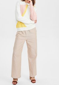 Nümph Strickpullover - white