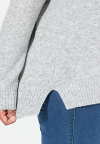 Ulla Popken CONTRAST SEAM LONG SLEEVE TURTLENECK - Maglione - light gray melange