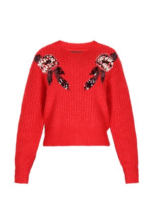 Czerwony sweter z dzianiny o skróconym kroju, z czarnymi cekinowymi zdobieniami w kwiaty na ramionach i długich rękawach.