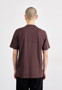 adidas Originals TREFOIL ESSENTIALS - Marškinėliai su spaudiniu - shadow brown