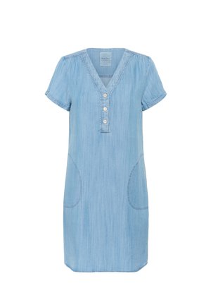 Lichtblauwe denim jurk met korte mouwen, V-hals, vijfknopenlijst en twee voorkzakken. Zachte stof en casual pasvorm.