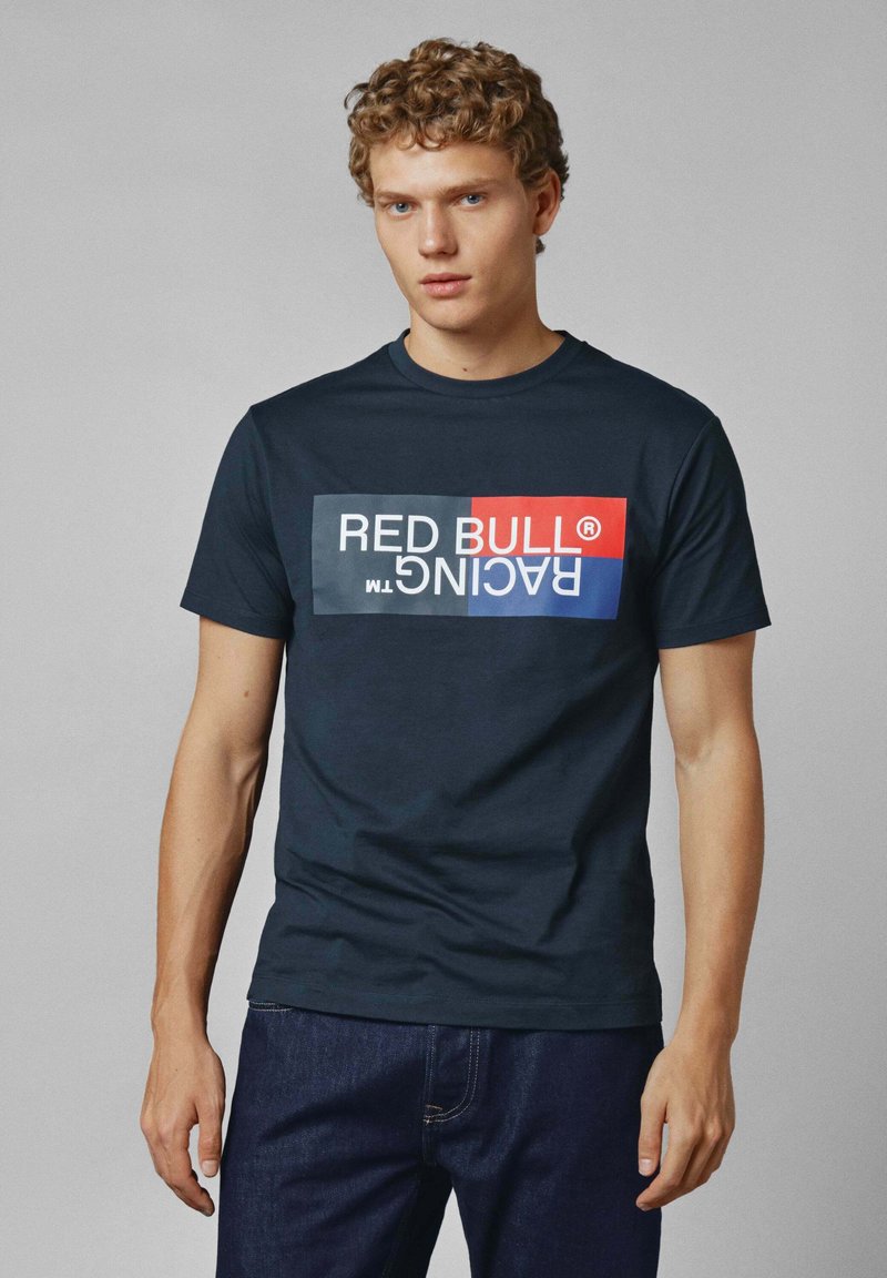 Red Bull Racing X Pepe Jeans HYBRID - Übergangsjacke - Dulwich Blue Rbu22t00m K11 Red Bull Racing X Pepe Jeans HYBRID - Übergangsjacke - Dulwich Blue Rbu22t00m K11