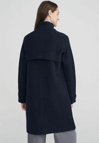 Holebrook TILDA  - Puspaltis - navy mel