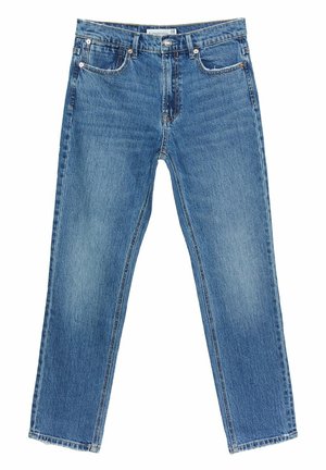 Niebieskie dżinsy o prostych nogawkach, z pięcioma kieszeniami, metalowym guzikiem i zamkiem błyskawicznym, rozmiar 38, przedstawione na białym tle.