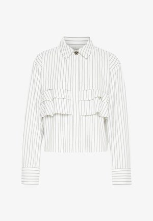 Weißes, kurzes Hemd mit dünnen, vertikalen grauen Streifen, mit einem Kragen, zwei Fronttaschen mit gefältelten Details und langen Ärmeln.