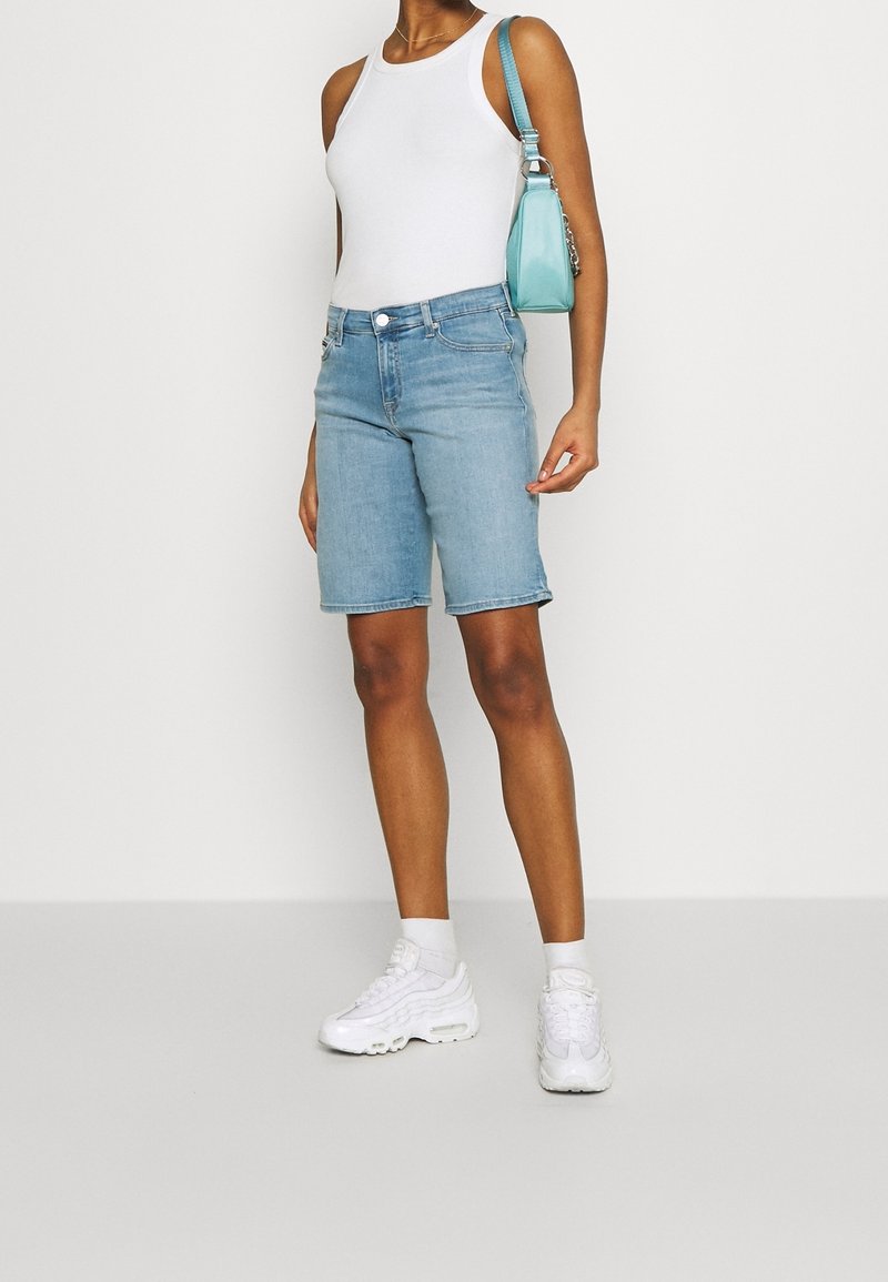 Tommy Jeans Shorts di jeans light-blue denim/carta da zucchero