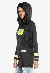Cipo & Baxx Regenjacke / wasserabweisende Jacke - black