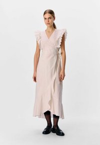 Non sélectionné, white sand