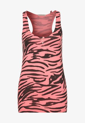 Tætsiddende tanktop i lys pink bomuld med et sort zebra-stribemønster. Har en rund halsudskæring og tre-knapsdetalje foran.