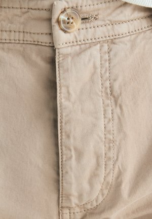 Scalpers, SCALPERS OUTFITTERS SHORTS - Pantaloni scurți - taupe