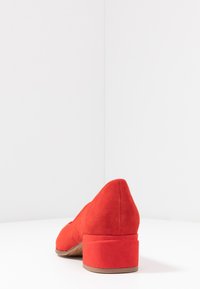 Marco Tozzi Classic heels - red