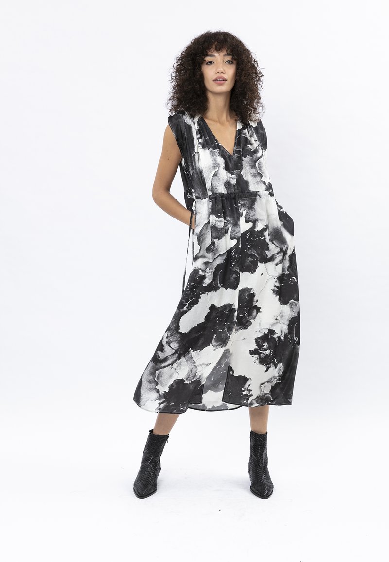 Religion PERIDOT Day dress black white/black Zalando.de