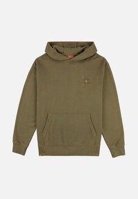 Haut à capuche vert olive en tissu doux, avec une poche avant, des poignets côtelés et une petite broderie florale sur la poitrine gauche.