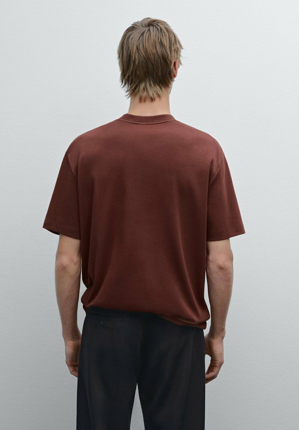 SHORT SLEEVE - Basic T-shirt - mottled bordeaux4
