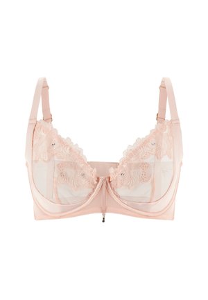 Soutien-gorge en dentelle rose avec broderies florales, panneaux transparents et bretelles réglables. Les détails notables incluent de petits accents décoratifs au centre.