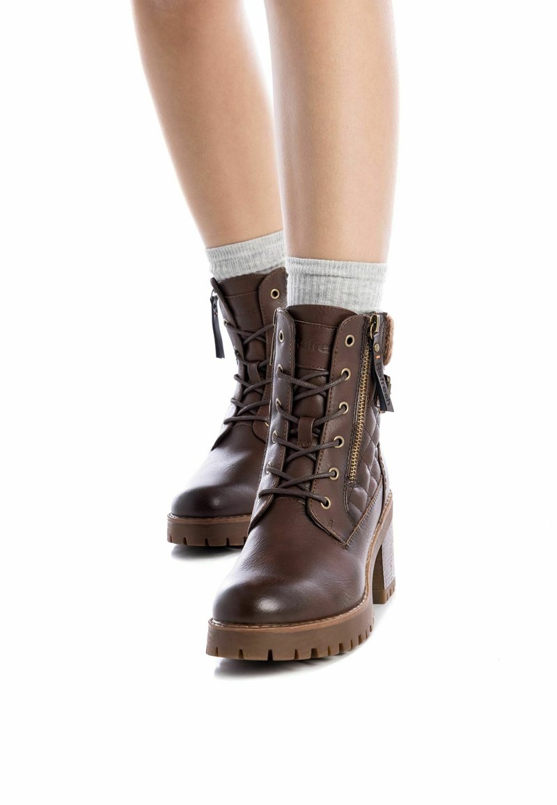 Refresh Botines con plataforma - brown