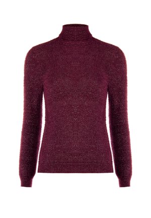 Maglione a collo alto bordeaux da donna, con maniche lunghe, dal tocco morbido e peloso e una sottile lucentezza metallica su sfondo bianco.