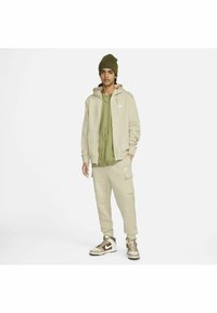 Nike Sportswear M CLUB HOODIE FZ BB - Camisola com fecho - rattan rattan white