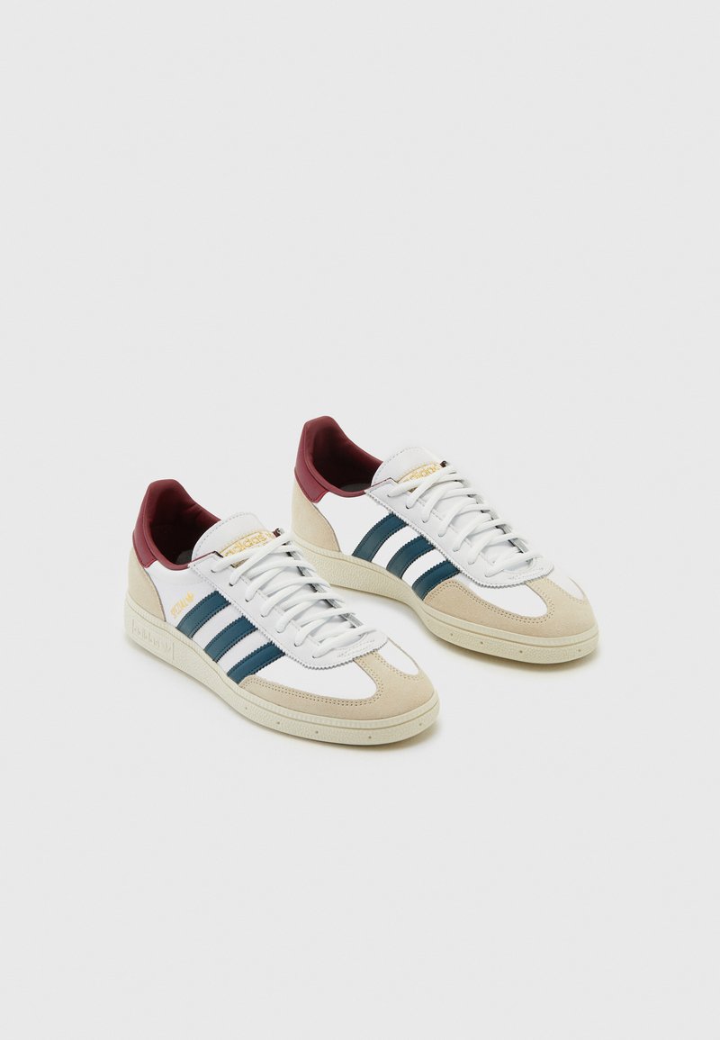 adidas classic handball