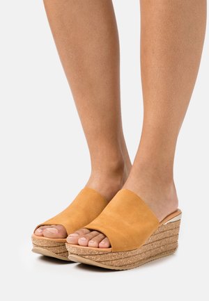 SISSEL - Heeled mules - cognac
